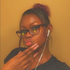 Meet your Posher, Jamaya